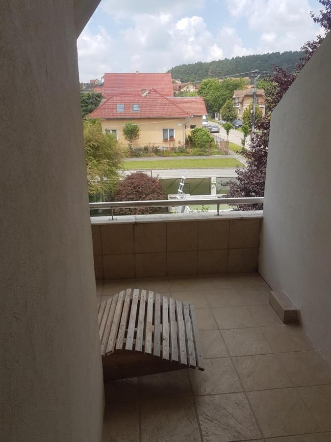 Lara Guest house